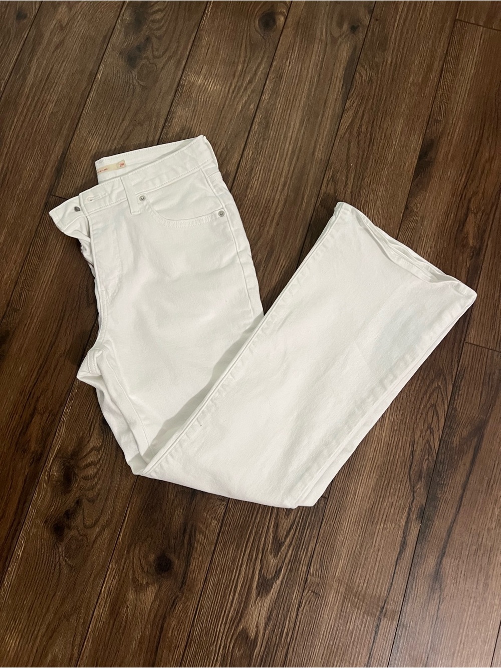 726 Flare Bottom White Levi’s
